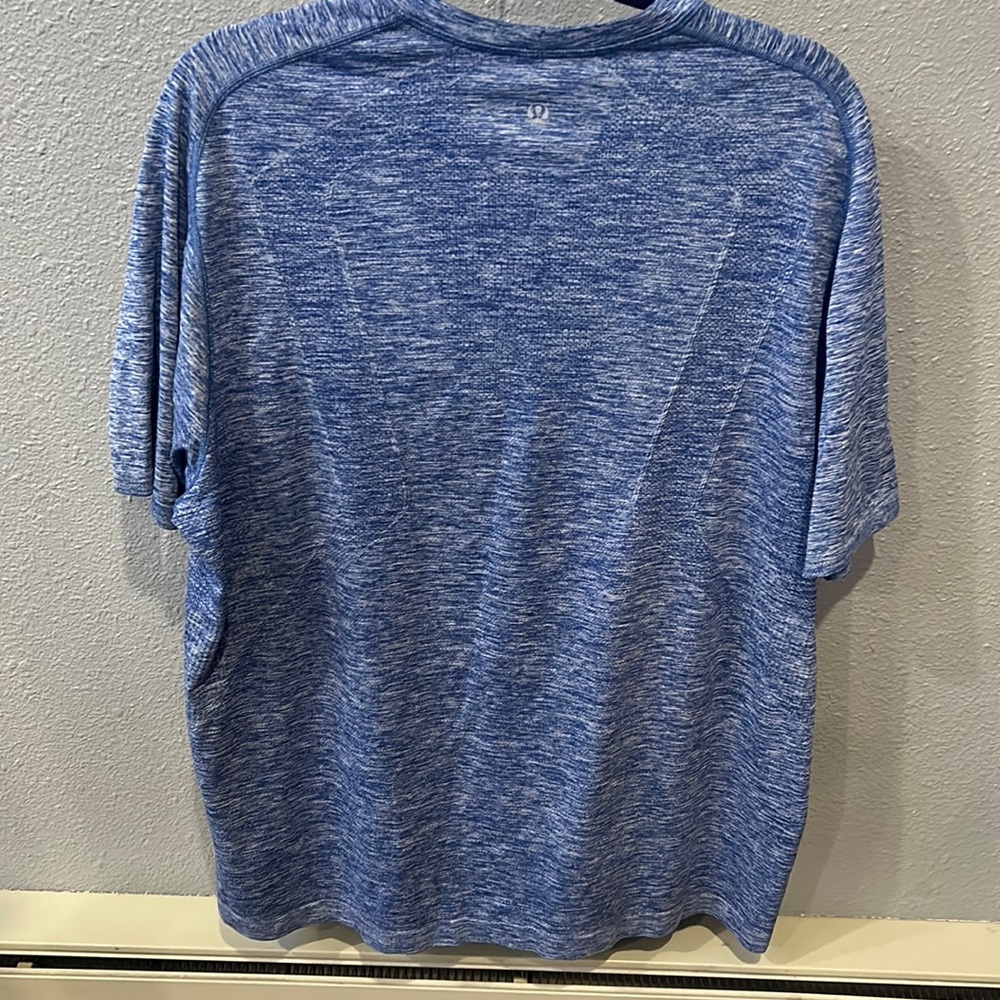 Lululemon Men’s Metal Vent Shirt Size XXL
